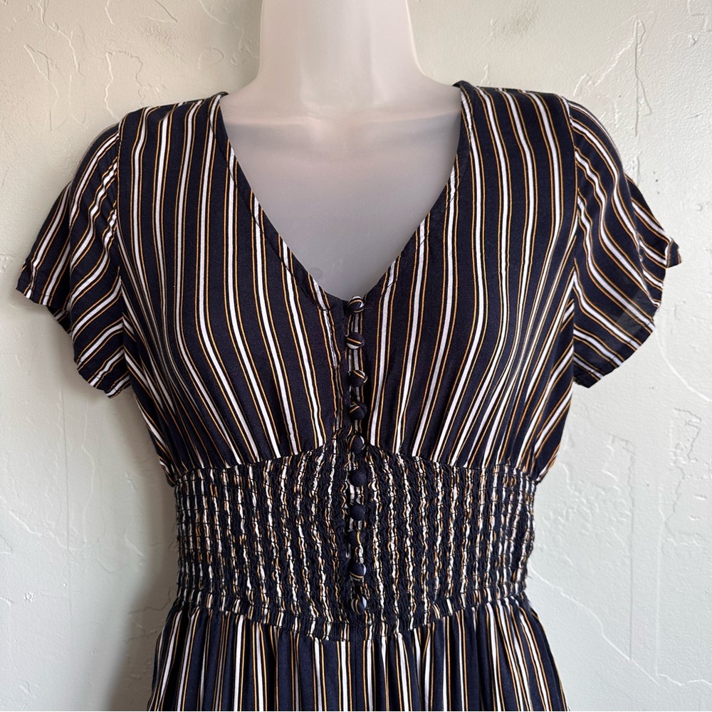 Hollister Women’s Navy‎ White Yellow Striped Jumpsuit Small EUC Coastal Summer - Picture 2 of 8